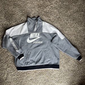 Nike quarterzip sweatshirt